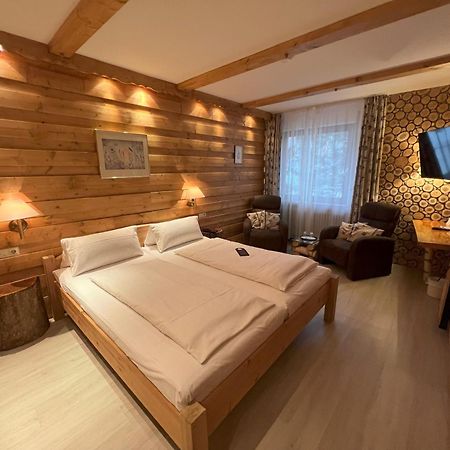 Apart Hotel Deutschmeister 바트메르겐하임 외부 사진