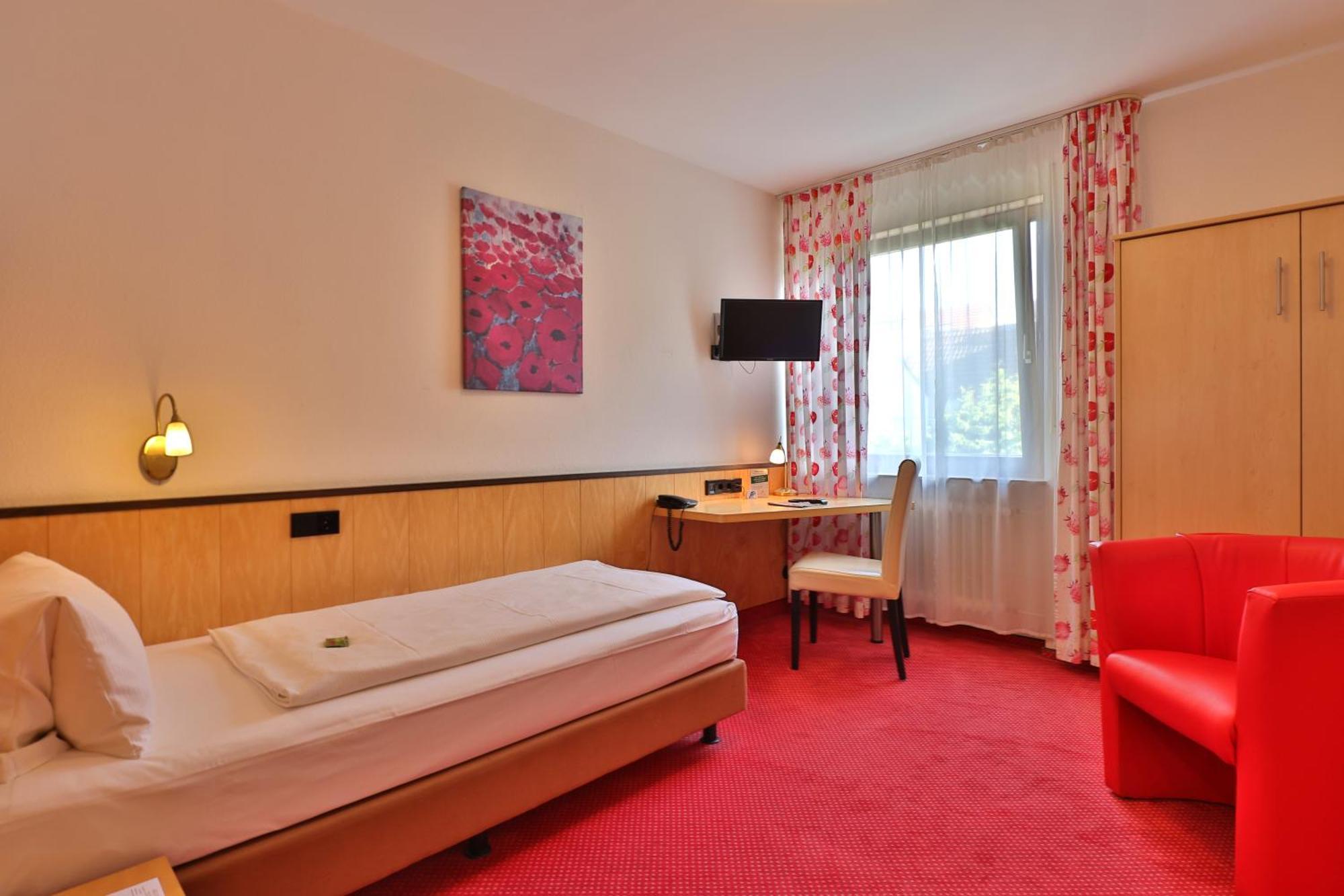 Apart Hotel Deutschmeister 바트메르겐하임 외부 사진