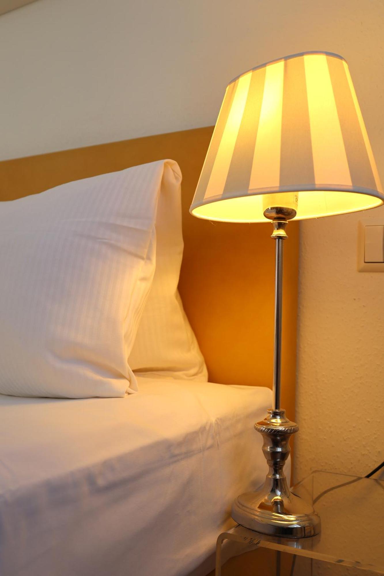 Apart Hotel Deutschmeister 바트메르겐하임 외부 사진